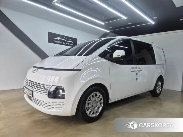 Hyundai Staria 2022 Белый из Кореи