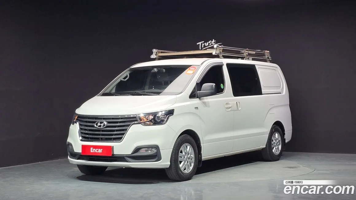 Hyundai The New Grand Starex 2018 Белый из Кореи