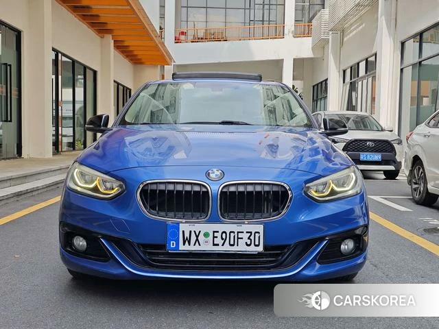 BMW 1 series 2018 Синий из Китая