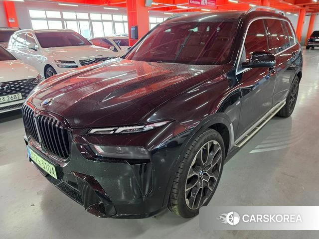 BMW X7 (G07) 2025 Черный из Кореи