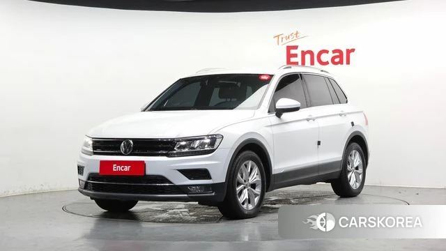 Volkswagen Tiguan second Generation 2018 Белый из Кореи