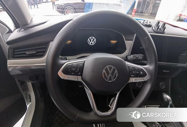 Volkswagen Bora 2024 Белый из Китая