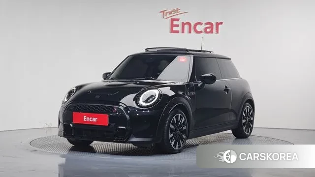 Mini Cooper S 2023 Черный из Кореи