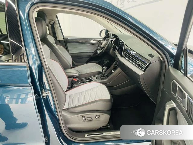 Volkswagen Tiguan L 2022 Синий из Китая