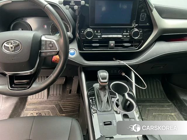 Toyota Highlander 2023 Черный из Китая