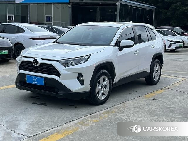 Toyota RAV4 Rongfang 2022 Белый из Китая