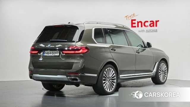 BMW X7 (G07) 2023 Коричневый из Кореи