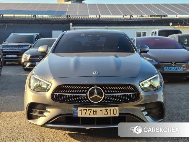 Mercedes-Benz E-Class W213 2022 Серый из Кореи