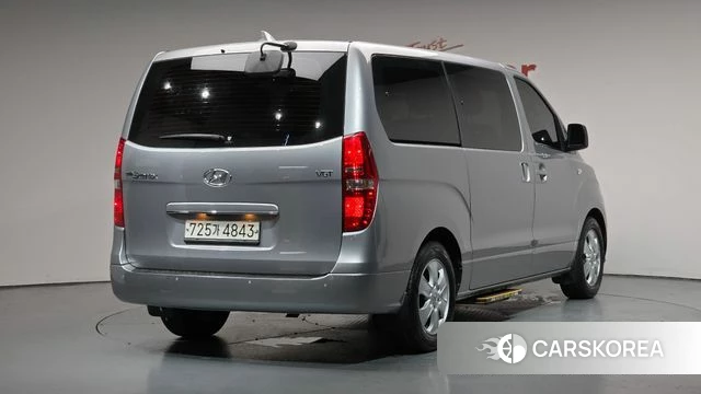 Hyundai The New Grand Starex 2018 Серебряный из Кореи