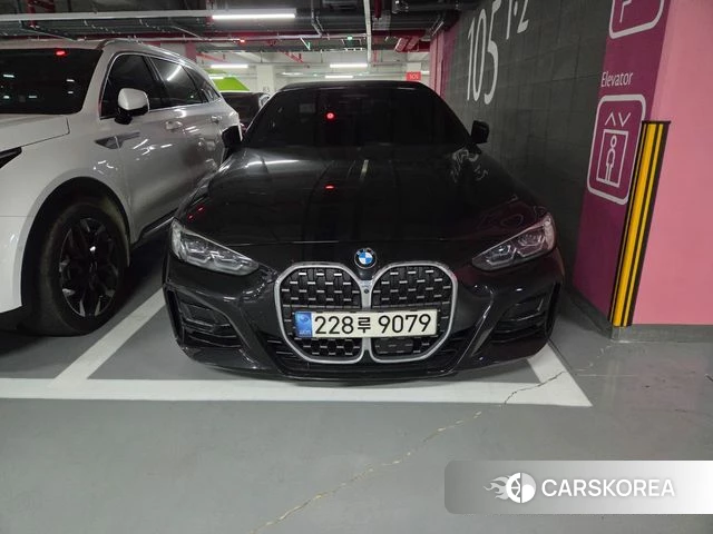 BMW 4 Series (G22) 2021 Черный из Кореи