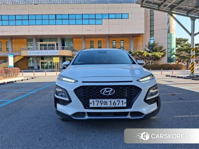 Hyundai Kona 2019 Белый из Кореи