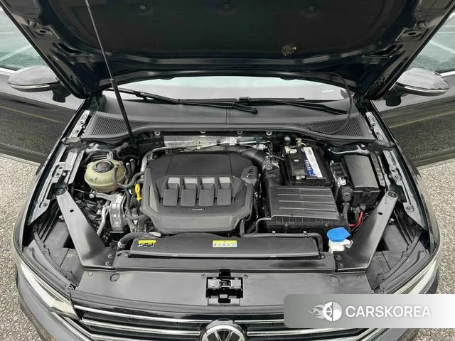 Volkswagen Magotan 2022 Черный из Китая