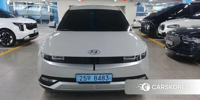 Hyundai Ionic 5 2023 Серебристо-серый из Кореи