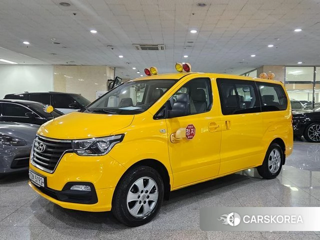 Hyundai The New Grand Starex 2019 Желтый из Кореи