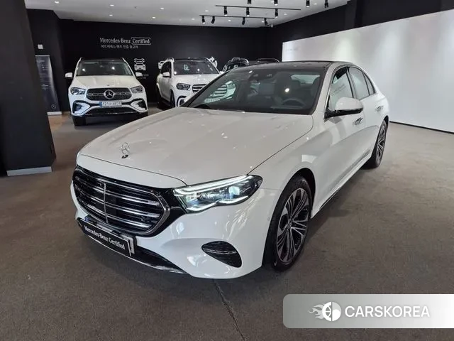 Mercedes-Benz E-Class W214 2025 Белый из Кореи