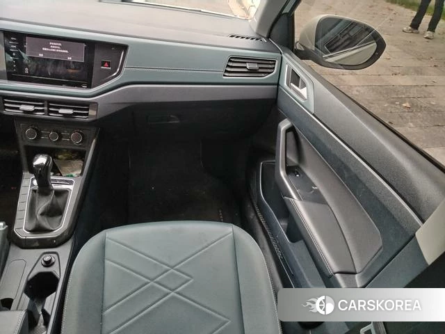 Volkswagen Lavida 2023 Белый из Китая