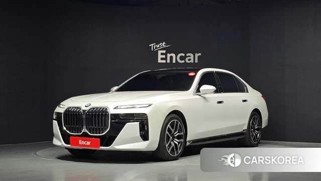 BMW 7 Series (G70) 2025 Белый из Кореи