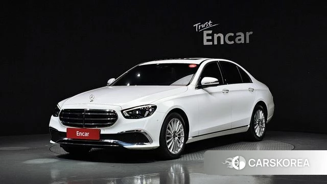 Mercedes-Benz E-Class W213 2021 Белый из Кореи