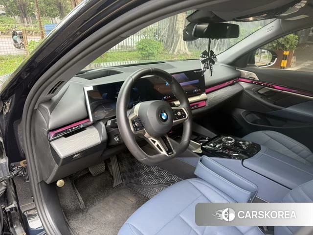BMW 5 series 2024 Черный из Китая