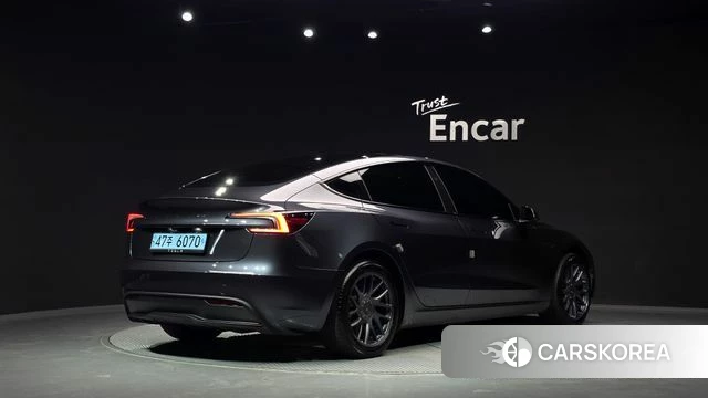 Tesla Model 3 2024 Серый из Кореи