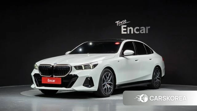 BMW 5 Series (G60) 2024 Белый из Кореи