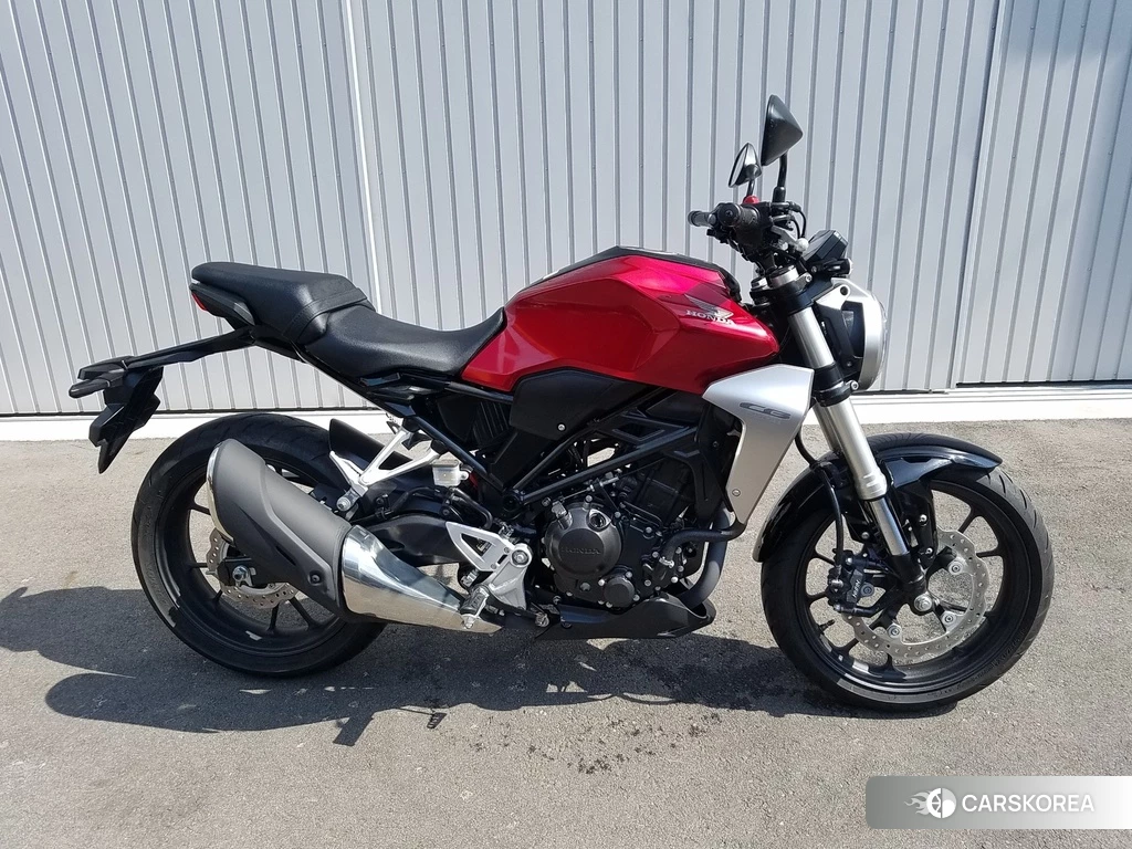 Проданный Honda CB250R 2018 из Японии