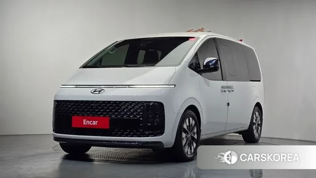 Hyundai Staria 2023 Белый из Кореи