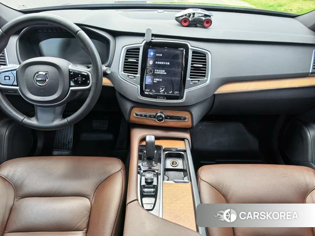 Volvo XC90 2021 Черный из Китая