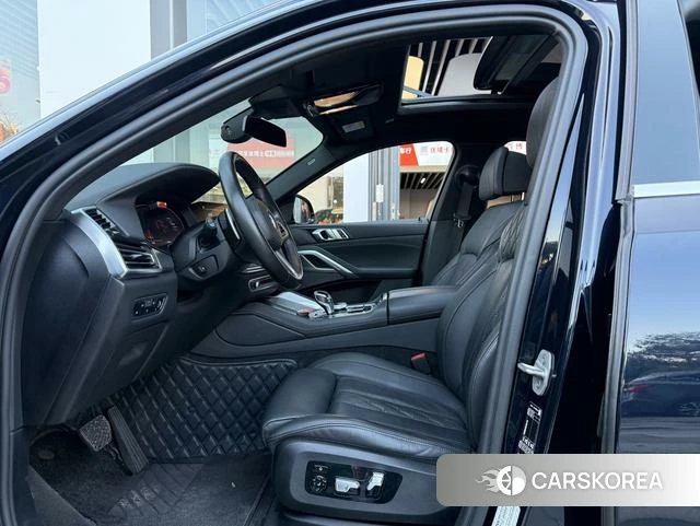 BMW X6 2022 Черный из Китая