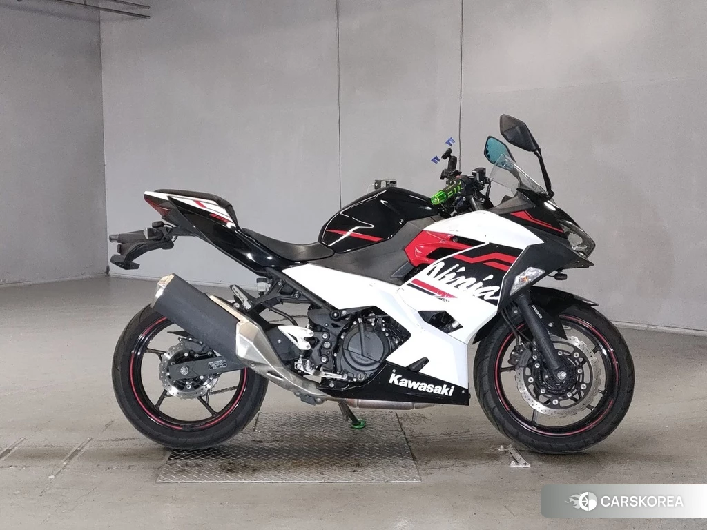 Проданный Kawasaki NINJA 400 2019 из Японии, фото 2