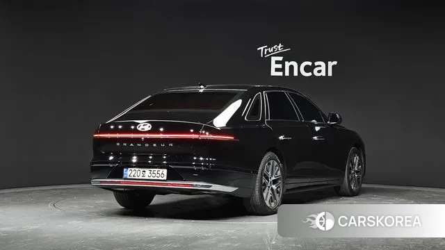 Hyundai Grandeur (GN7) 2023 Черный из Кореи