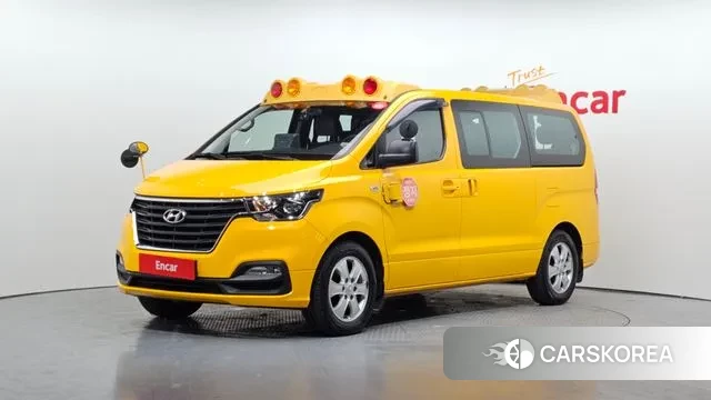 Hyundai The New Grand Starex 2018 Желтый из Кореи