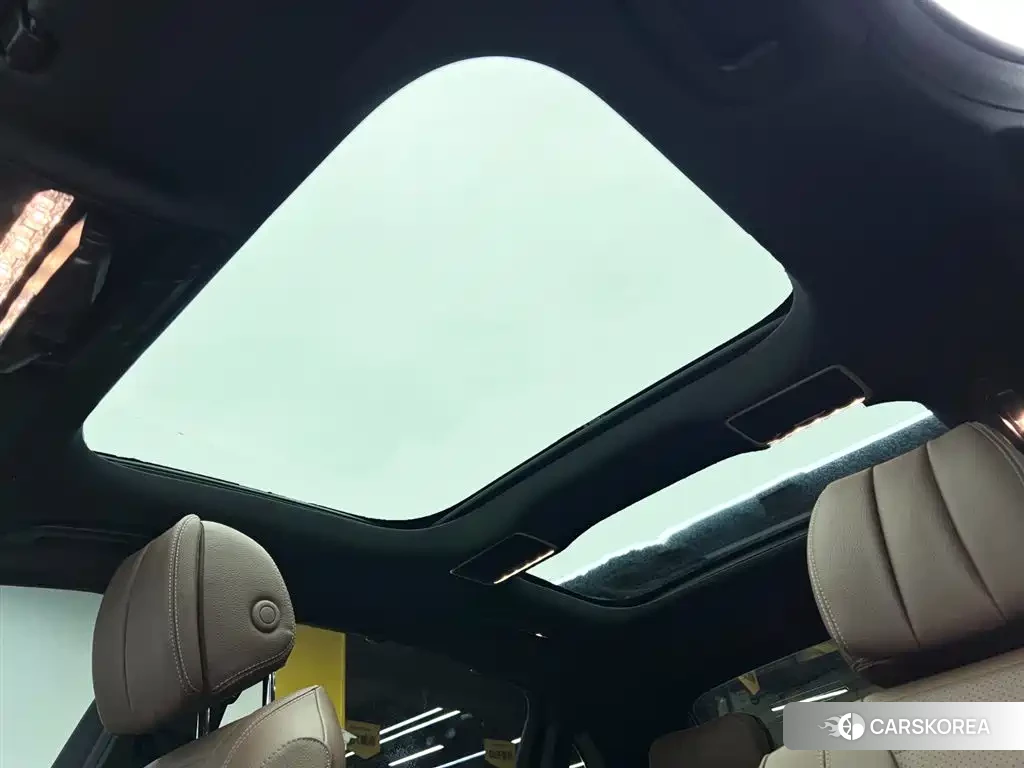 Mercedes-Benz E-Class 2021 Черный из Китая