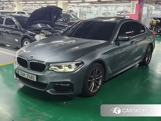 BMW 5 Series (G30) 2018 Серый из Кореи