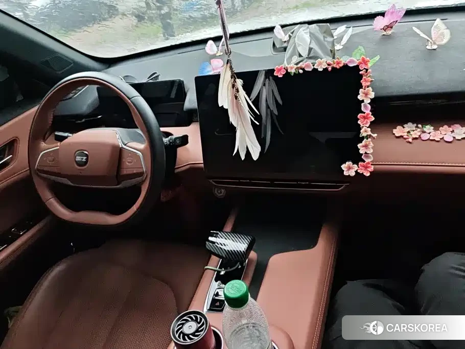 Chang'an UNI-Z 2025 Белый из Китая