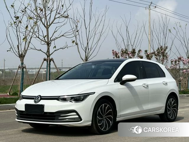 Volkswagen Golf 2023 Белый из Китая
