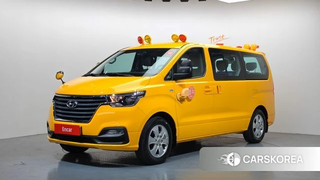 Hyundai The New Grand Starex 2021 Желтый из Кореи