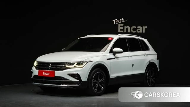 Volkswagen Tiguan second Generation 2022 Белый из Кореи