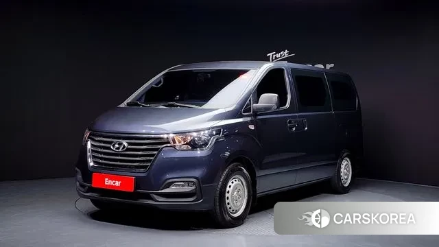 Hyundai The New Grand Starex 2018 Серый из Кореи