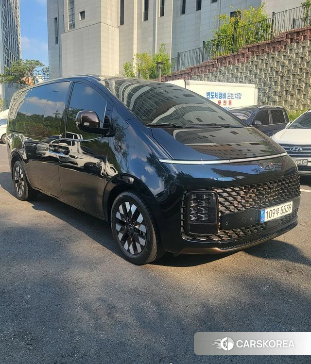 Hyundai Staria 2021 Черный из Кореи