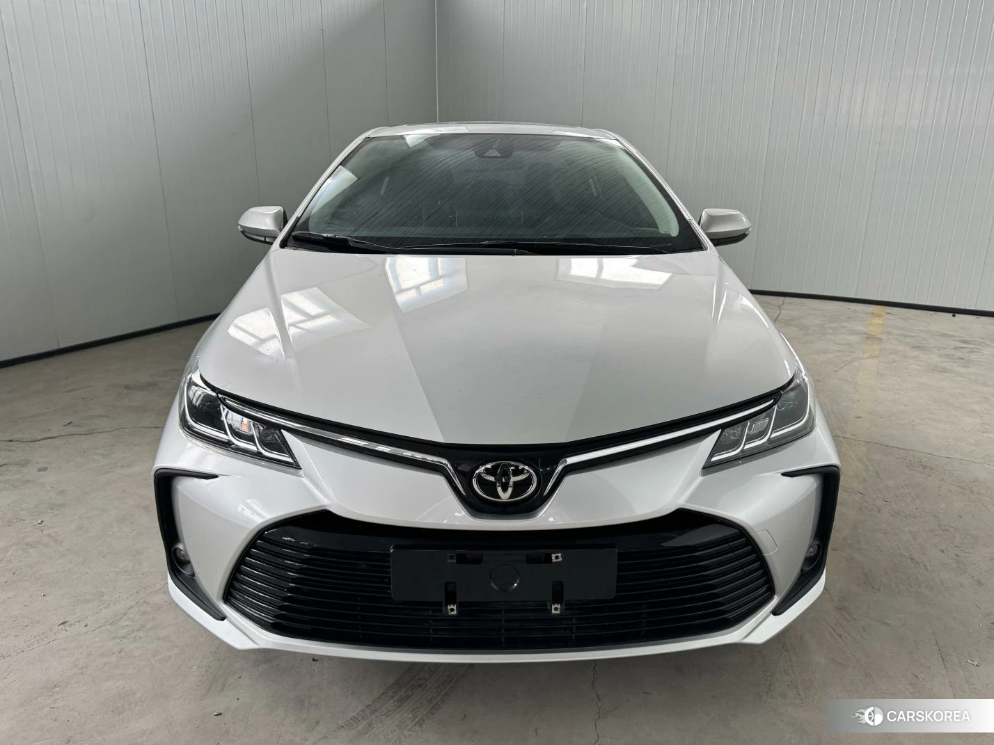 Toyota Corolla 2021 Серебристо-серый из Китая