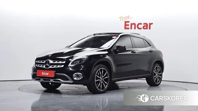 Mercedes-Benz GLA-Class X156 2018 Черный из Кореи