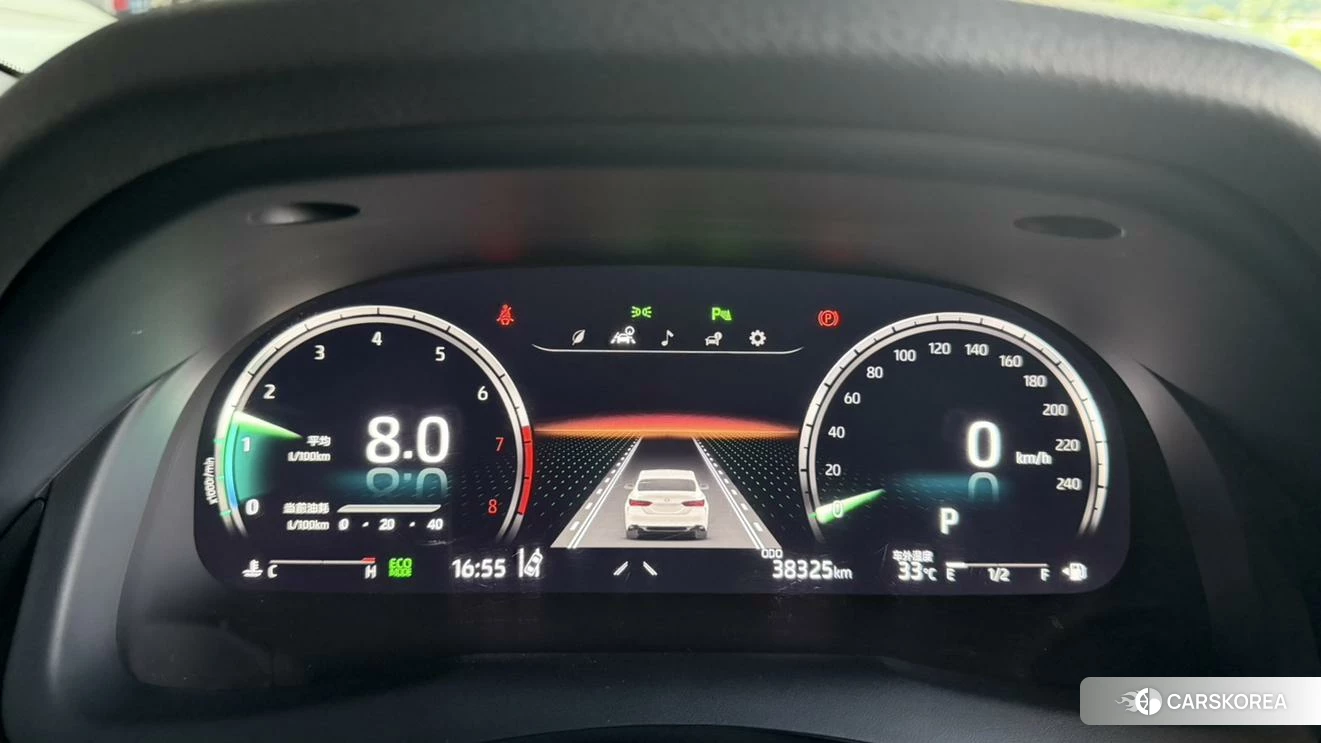 Toyota Camry 2023 Белый из Китая