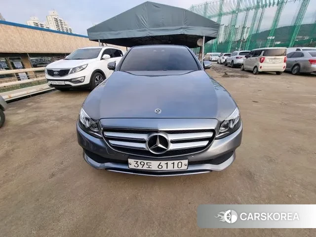 Mercedes-Benz E-Class W213 2018 Серый из Кореи