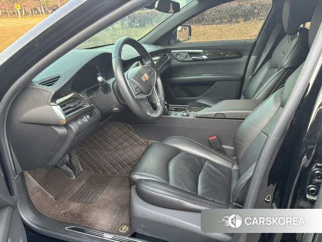 Cadillac CT6 2023 Черный из Китая