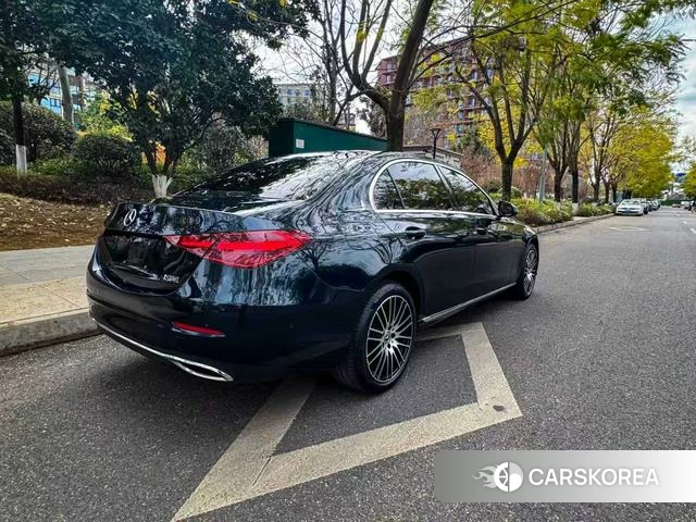 Mercedes-Benz Class C 2022 Зеленый из Китая