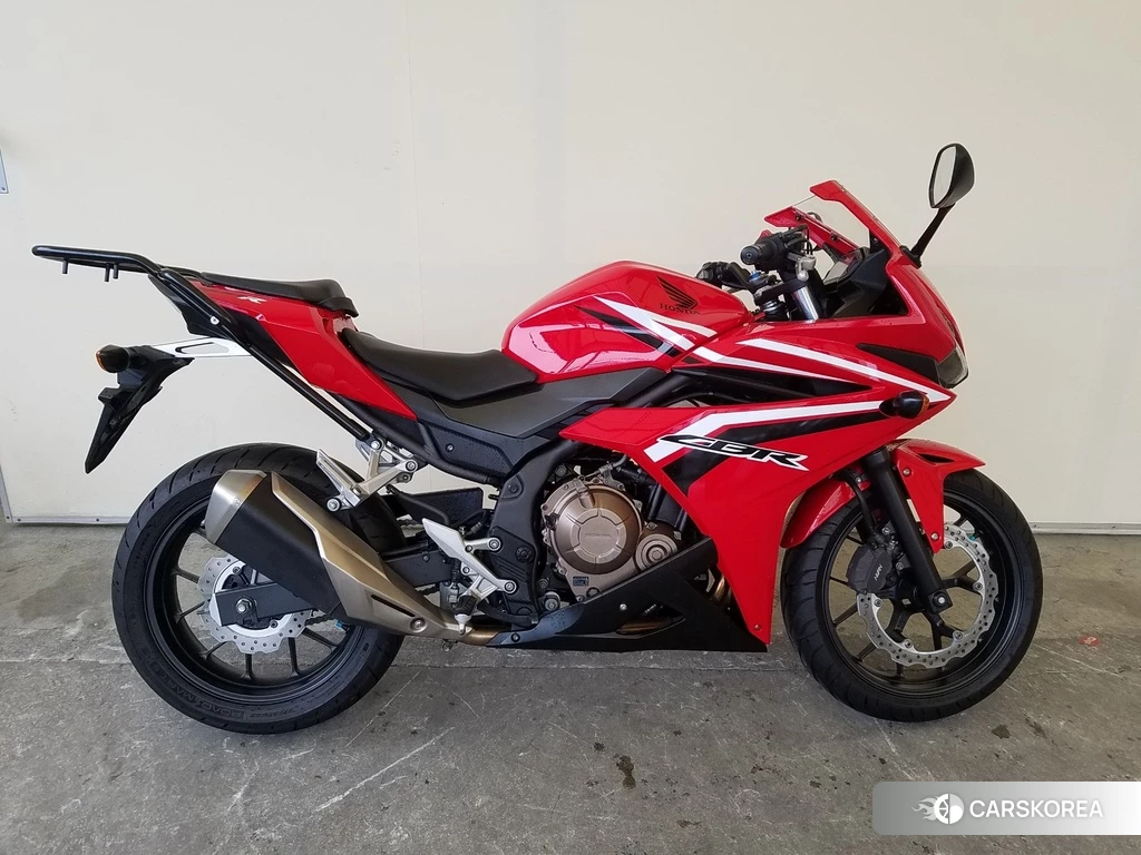 Проданный Honda CBR400R 2016 из Японии