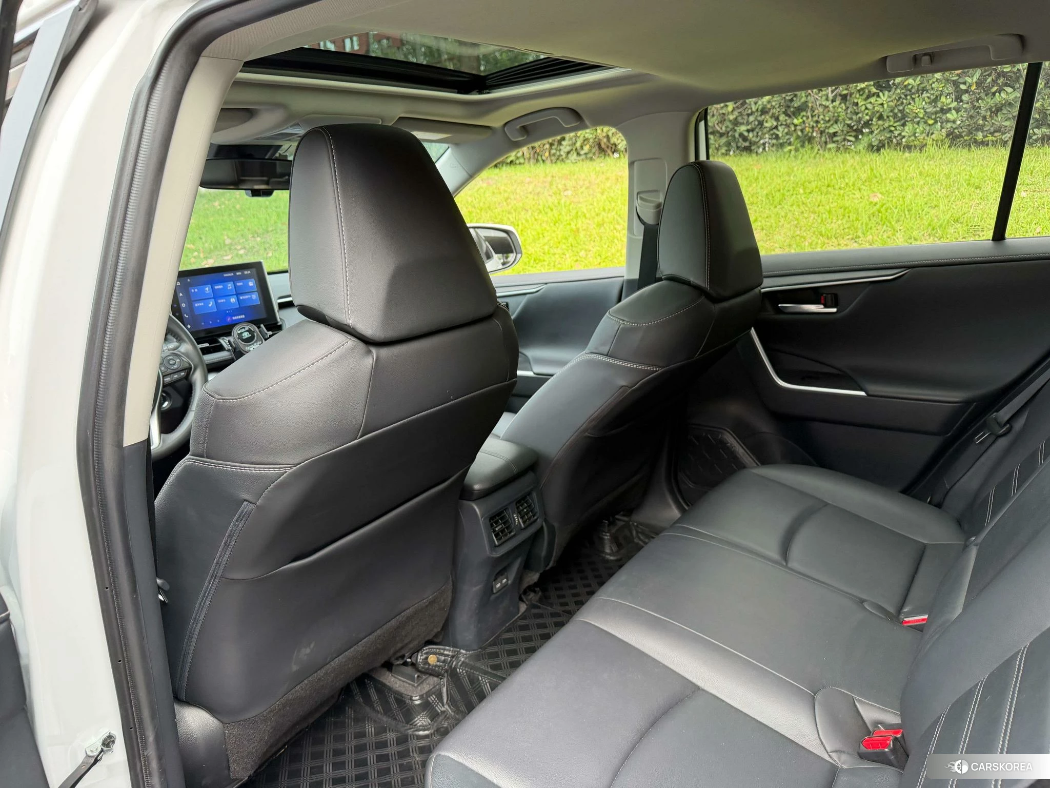 Toyota RAV4 Rongfang 2021 Белый из Китая