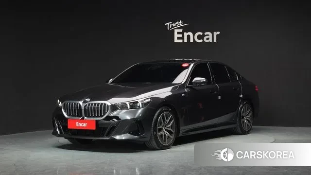 BMW 5 Series (G60) 2025 Серый из Кореи