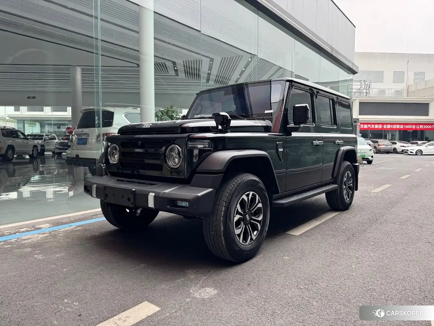 212 T01 2025 Черный из Китая